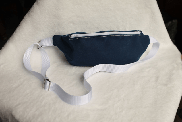 Sac banane bleu marine